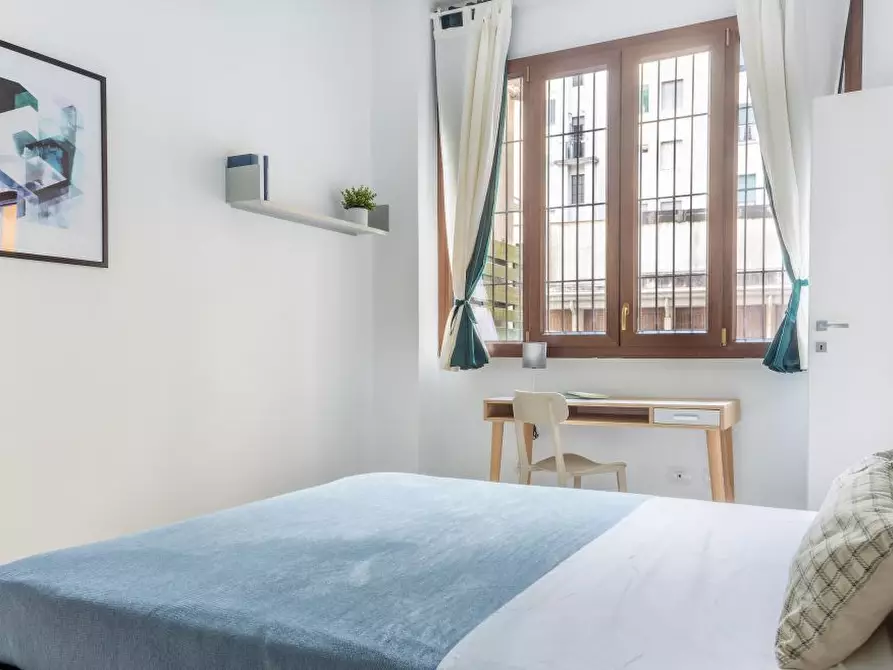 Immagine 3 di Camera in affitto  in Via Maniago2 a Milano