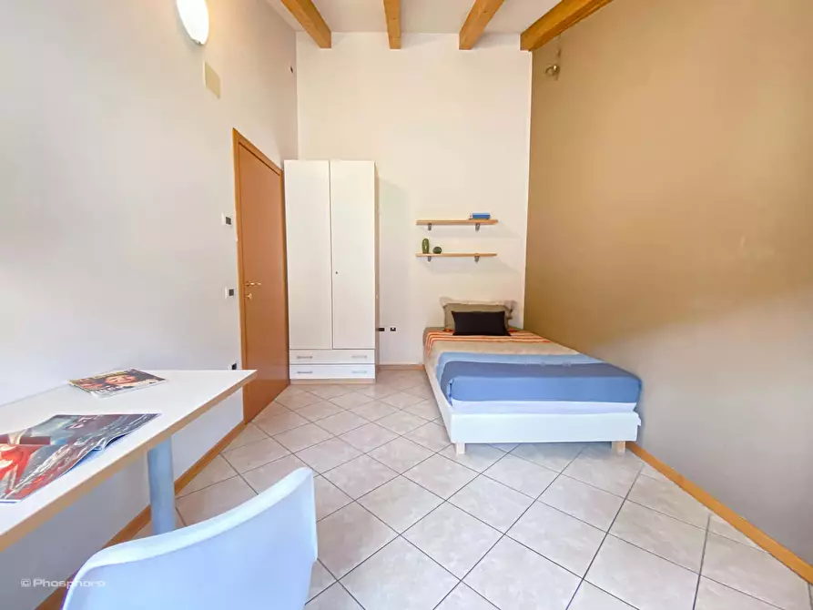 Immagine 4 di Camera in affitto  in Via Tommaso Gar15 a Trento