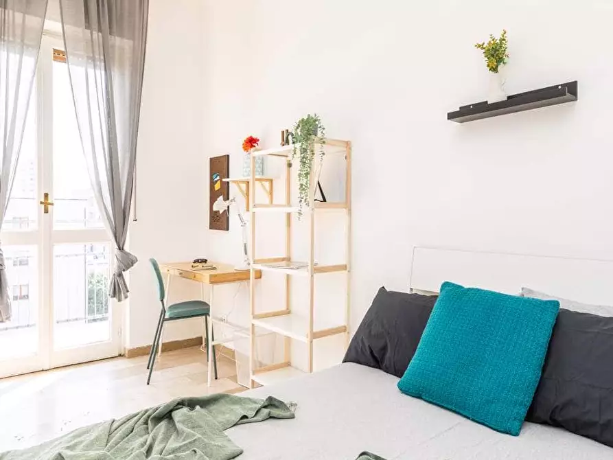 Immagine 10 di Camera in affitto  in Via Arcivescovo Romilli4 a Milano