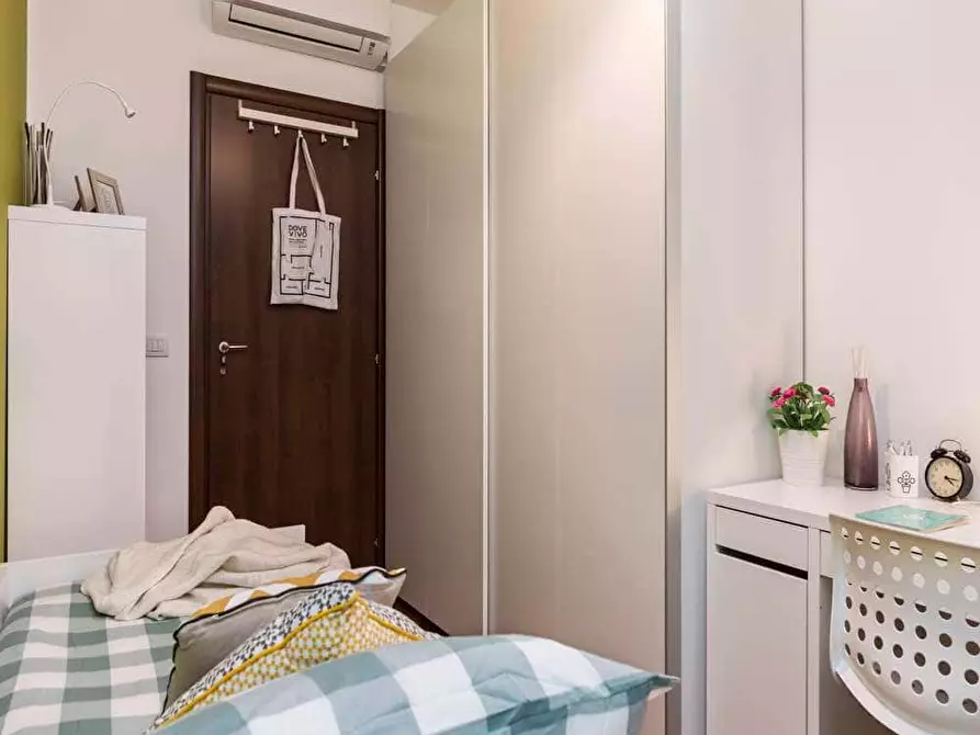 Immagine 5 di Camera in affitto  in Via Privata S. Martiniano1 a Milano