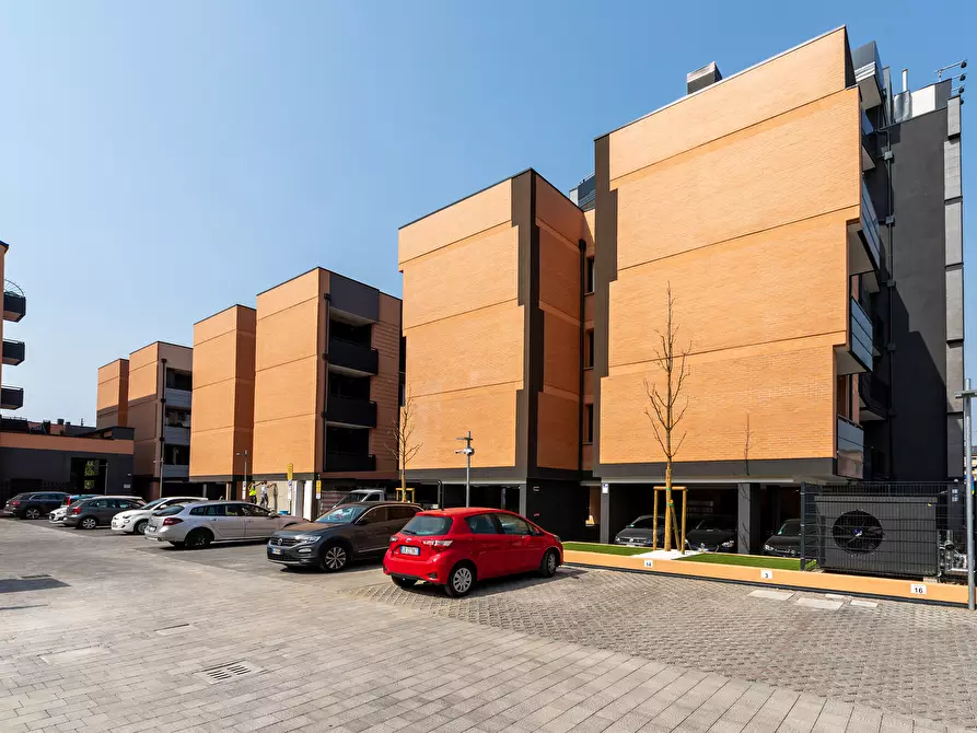 Immagine 31 di Appartamento in affitto  in Via Donato Creti24 a Bologna