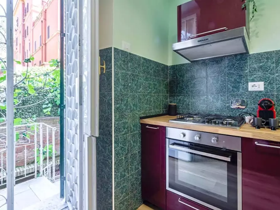 Immagine 37 di Appartamento in affitto  in Via Duccio Galimberti10 a Roma