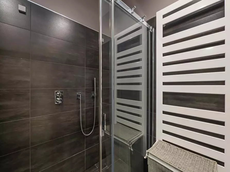 Immagine 41 di Appartamento in affitto  in Corso Europa10 a Milano