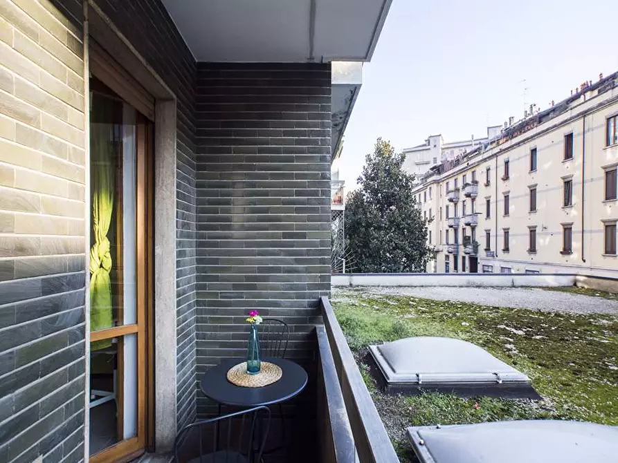 Immagine 2 di Camera in affitto  in Via Francesco Arese12 a Milano