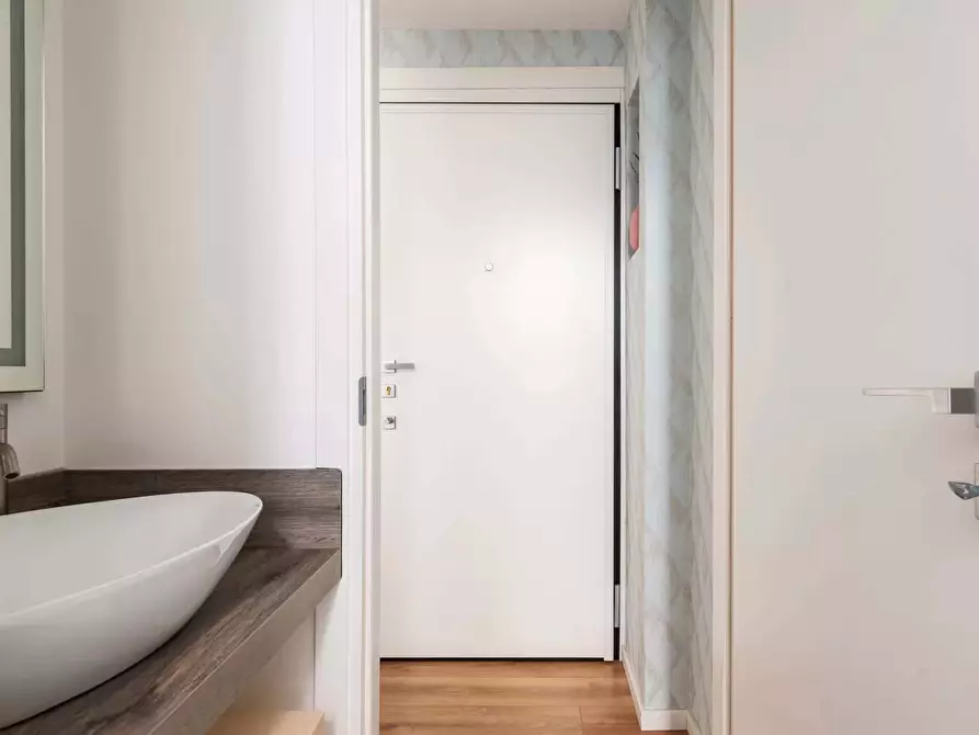 Immagine 5 di Appartamento in affitto  in Via Giulio Carcano21 a Milano