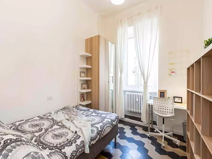 Immagine 4 di Camera in affitto  in Via Paolo Bassi22 a Milano