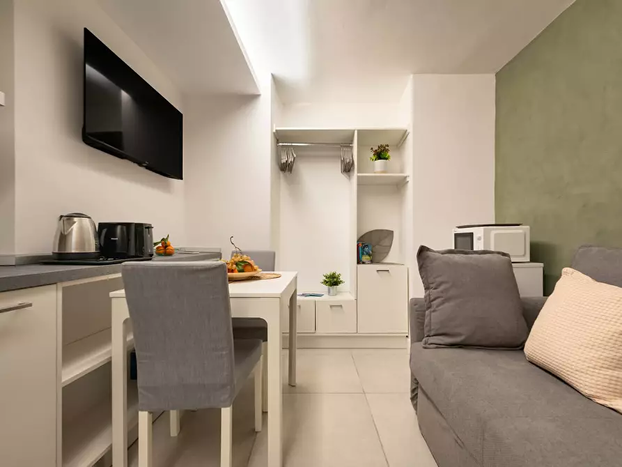 Immagine 17 di Appartamento in affitto  in Via della Vigna Vecchia a Firenze