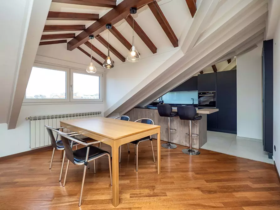 Immagine 33 di Appartamento in affitto  in Viale Umbria50 a Milano