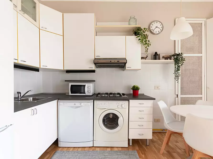 Immagine 5 di Appartamento in affitto  in Via Donatello32 a Milano