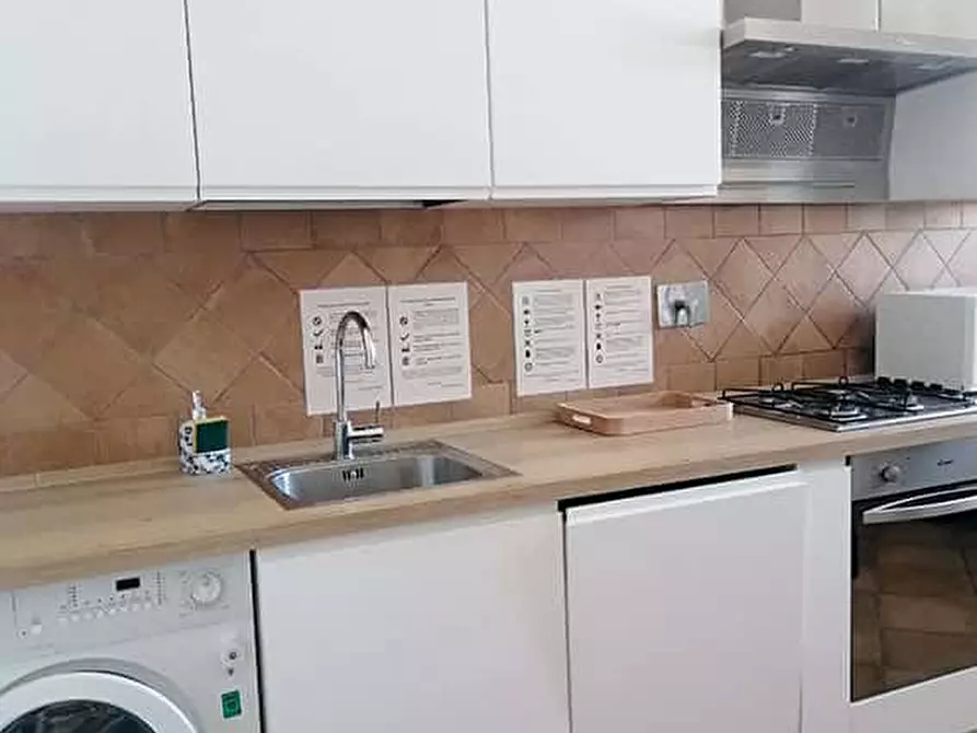 Immagine 13 di Appartamento in affitto  in Via Raffaele Cadorna13 a Roma