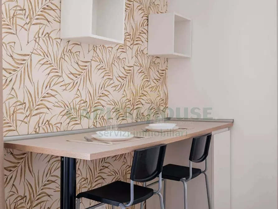 Immagine 6 di Appartamento in affitto  in Via de' Carracci2 a Bologna