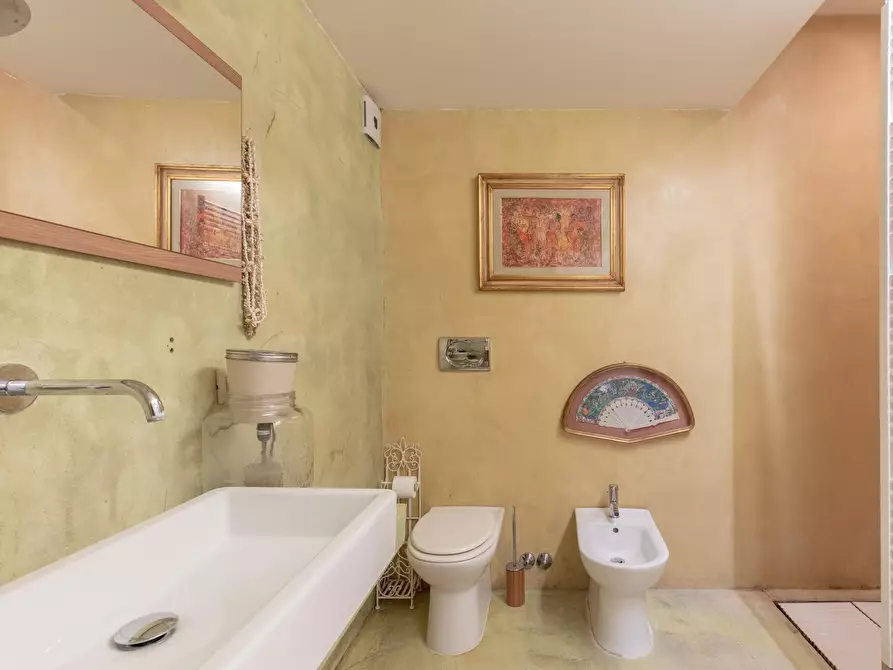 Immagine 21 di Appartamento in affitto  in Via della Camilluccia741 a Roma