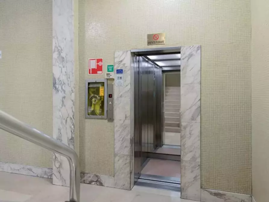 Immagine 21 di Appartamento in affitto  in Via Meravigli16 a Milano