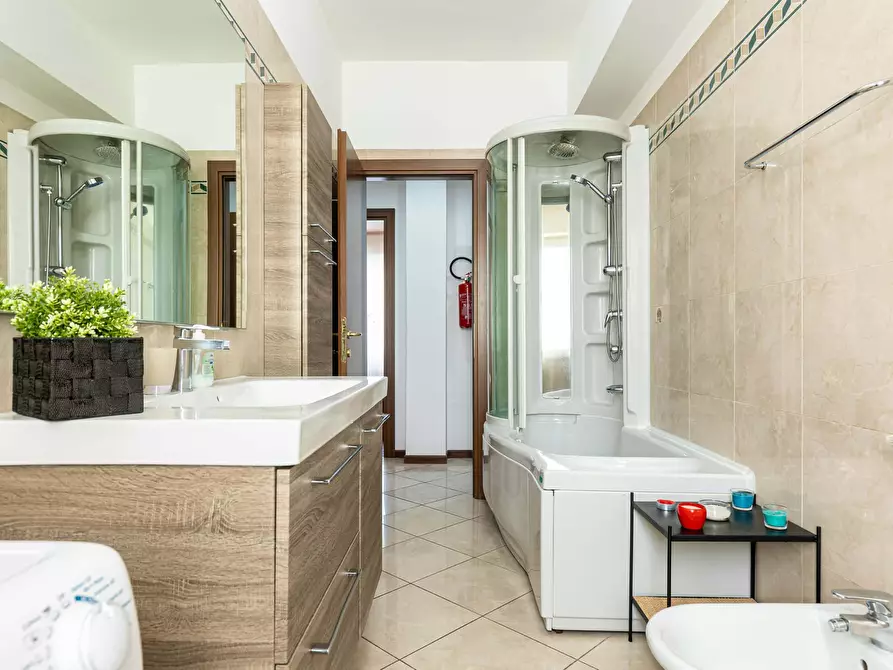 Immagine 19 di Appartamento in affitto  in Via della Capinera a Milano