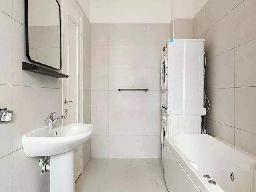 Immagine 15 di Camera in affitto  in Via Francesco Reina14 a Milano