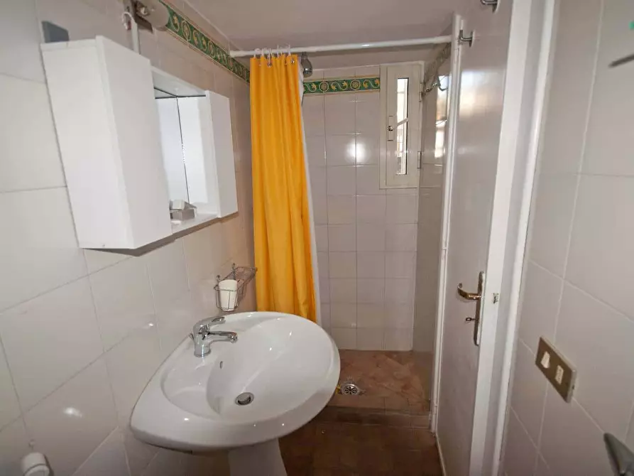 Immagine 6 di Appartamento in affitto  in Discesa Gaiola72 a Napoli