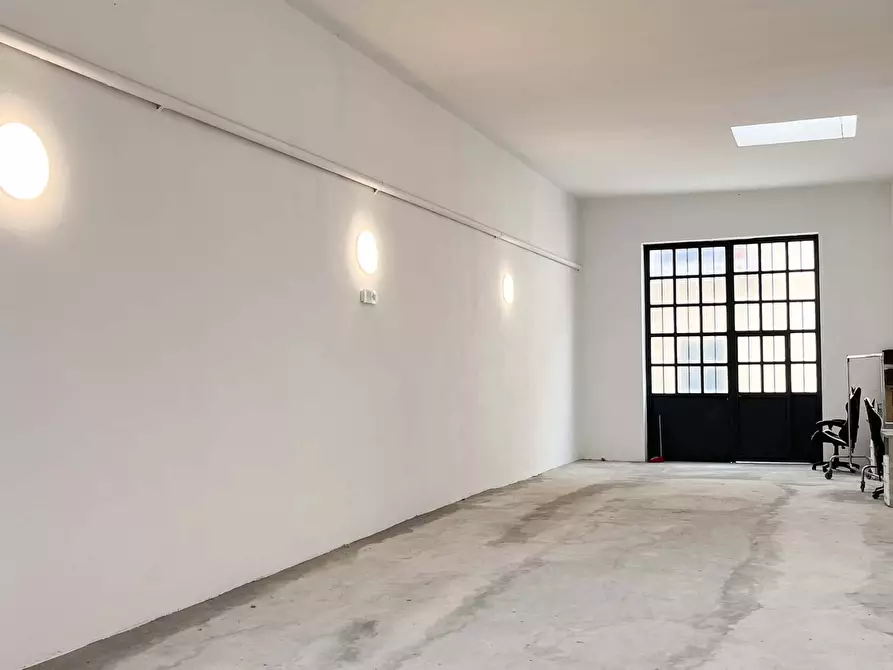 Immagine 37 di Camera in affitto  in Via Comune Antico9A a Milano
