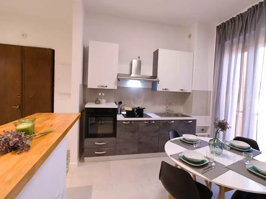 Immagine 12 di Camera in affitto  in Via XX Settembre a Brescia