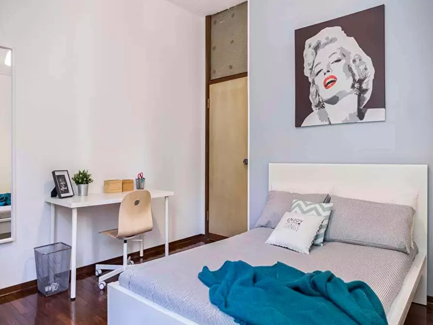 Immagine 5 di Camera in affitto  in Via Giuseppe Frua16 a Milano