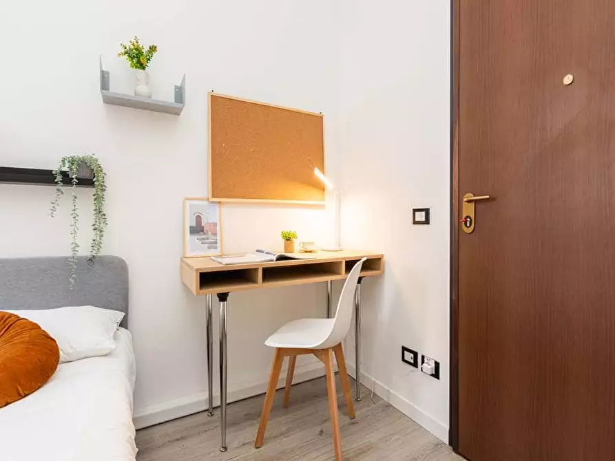 Immagine 8 di Camera in affitto  in Viale Col di Lana6 a Milano