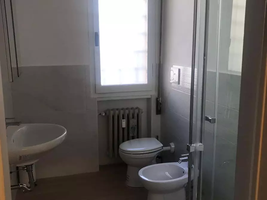 Immagine 11 di Camera in affitto  in Via Francesco Todaro8 a Bologna