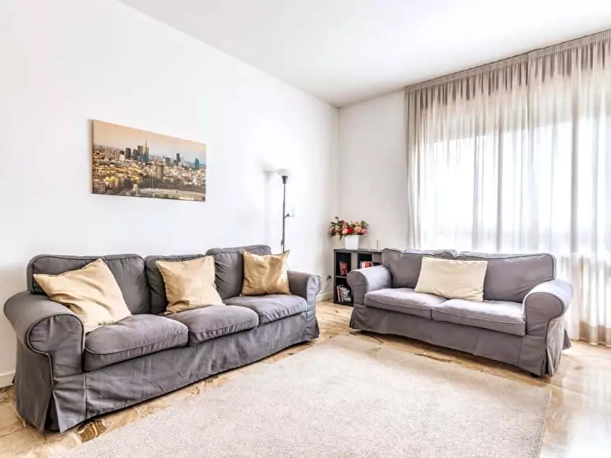 Immagine 1 di Appartamento in affitto  in Piazzale Giulio Cesare5 a Milano