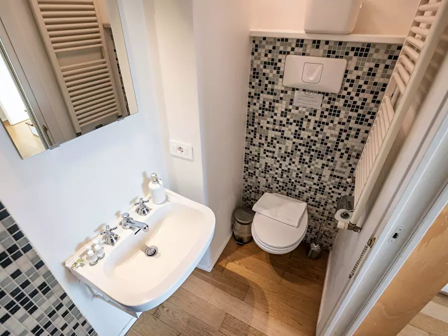 Immagine 38 di Appartamento in affitto  in Via Arena a Milano