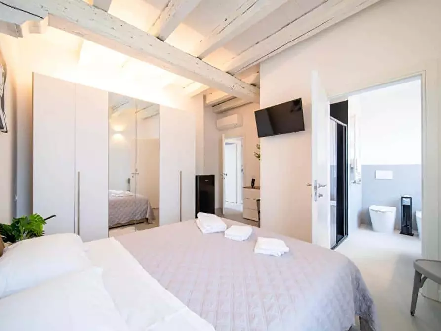 Immagine 2 di Camera in affitto  in Strada della Genovesa44 a Verona