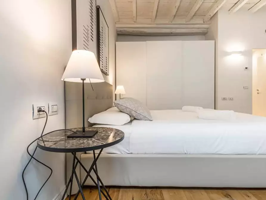 Immagine 22 di Appartamento in affitto  in Via Santa Maria Fulcorina a Milano