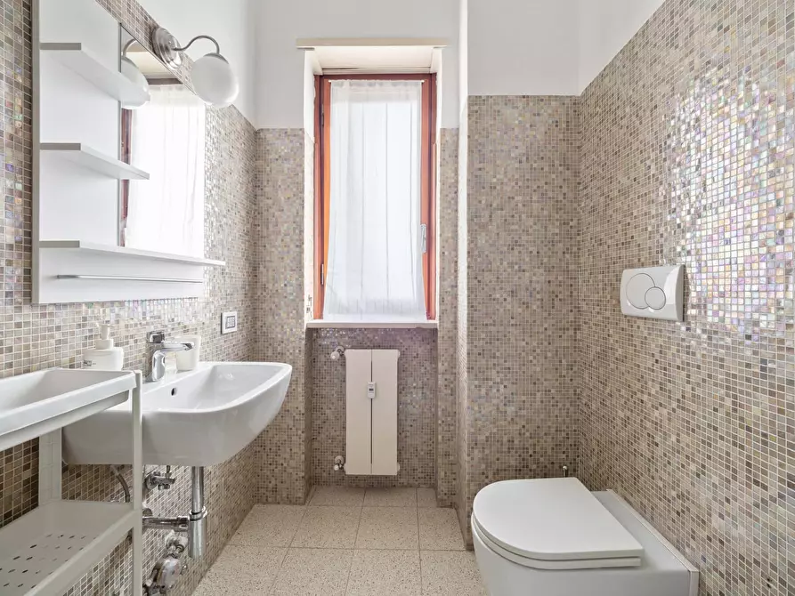 Immagine 11 di Camera in affitto  in Via Orti29 a Milano