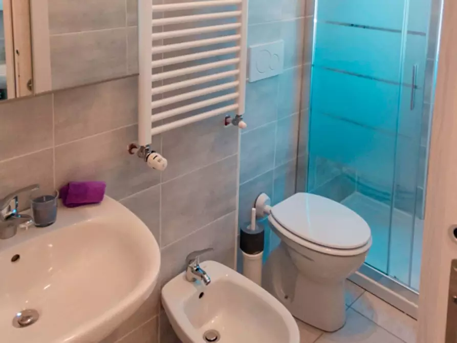 Immagine 10 di Camera in affitto  in Piazza Tancredi Galimberti25 a Torino