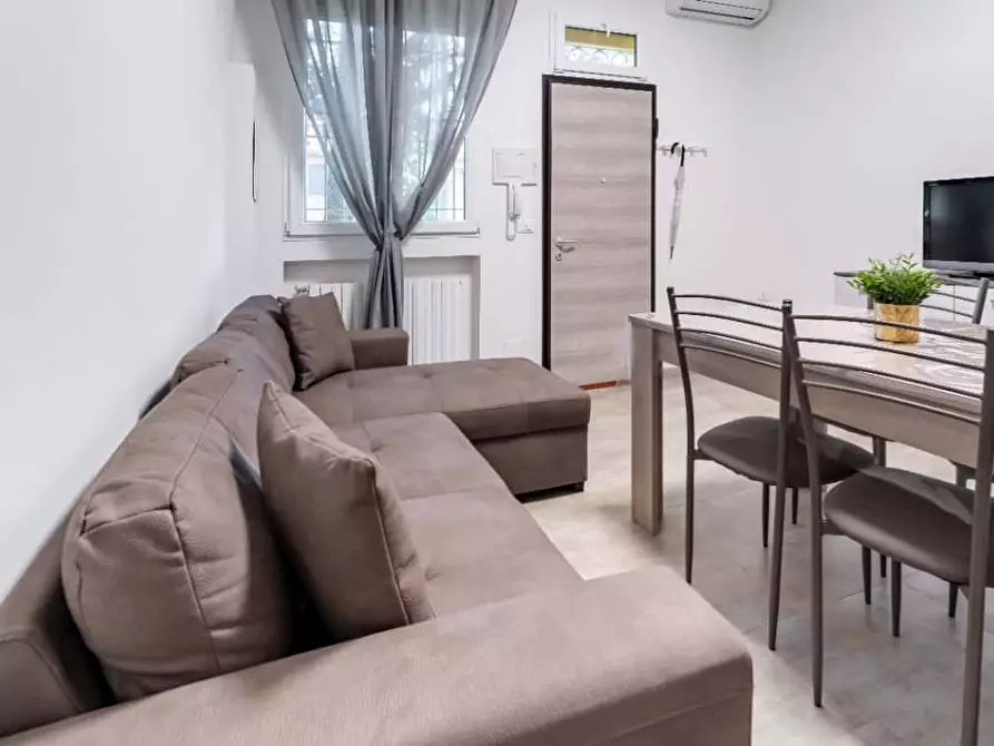 Immagine 9 di Appartamento in affitto  in Via del Faggiolo4 a Bologna