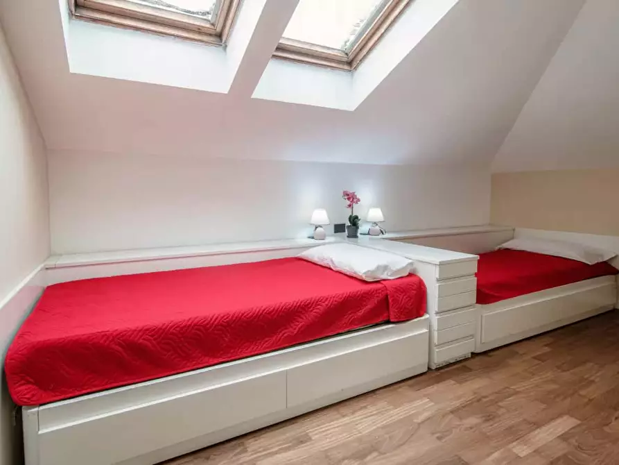 Immagine 37 di Appartamento in affitto  in Via Bellinzona55 a Como