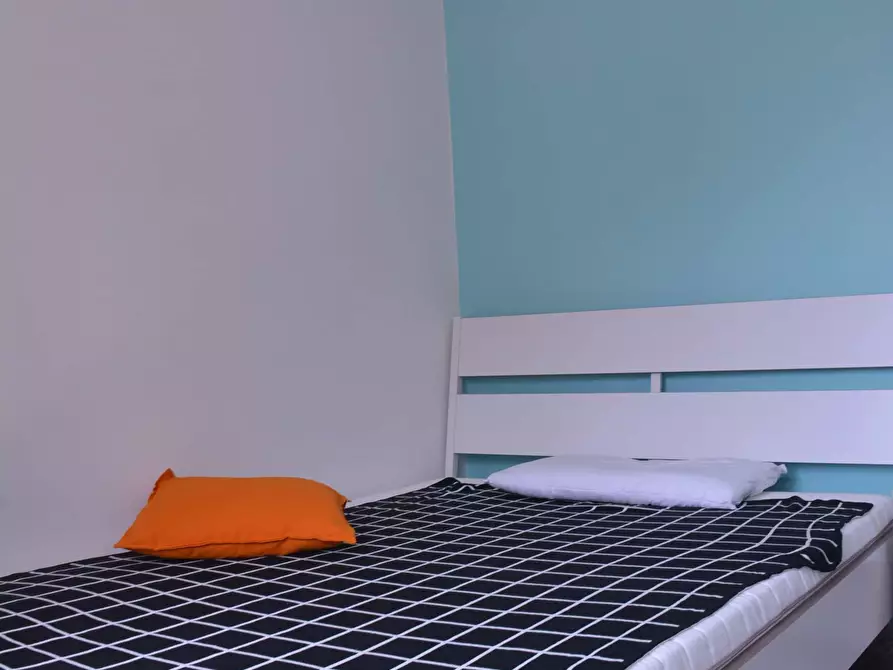 Immagine 3 di Camera in affitto  in Via dei Giudicati1 a Cagliari