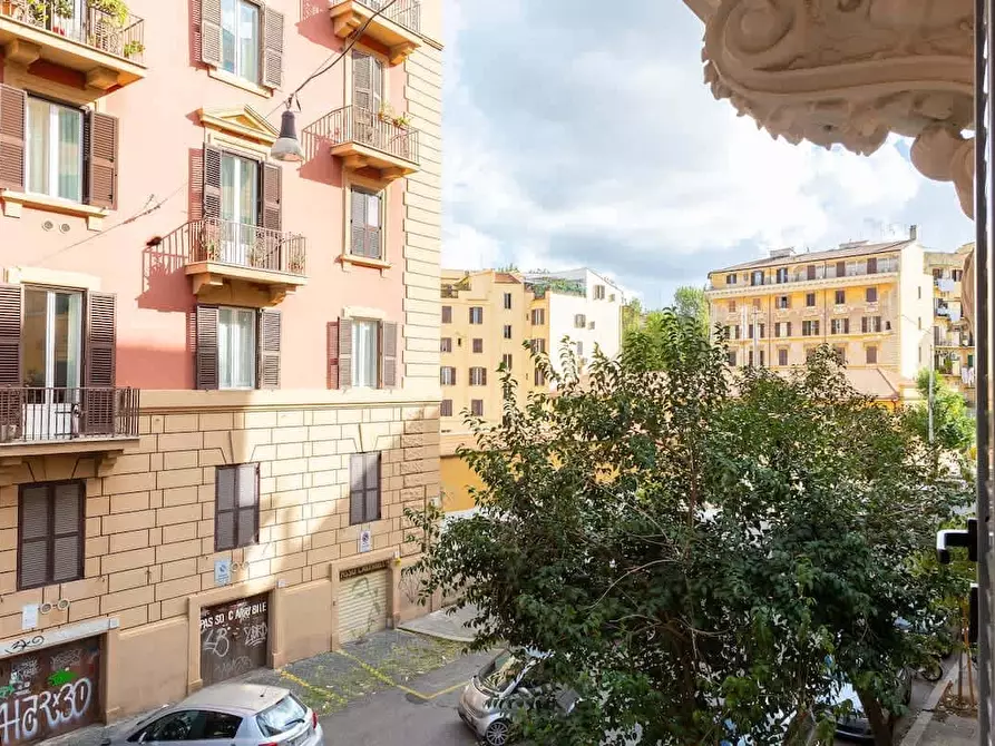 Immagine 58 di Appartamento in affitto  in Via Angelo Poliziano61 a Roma