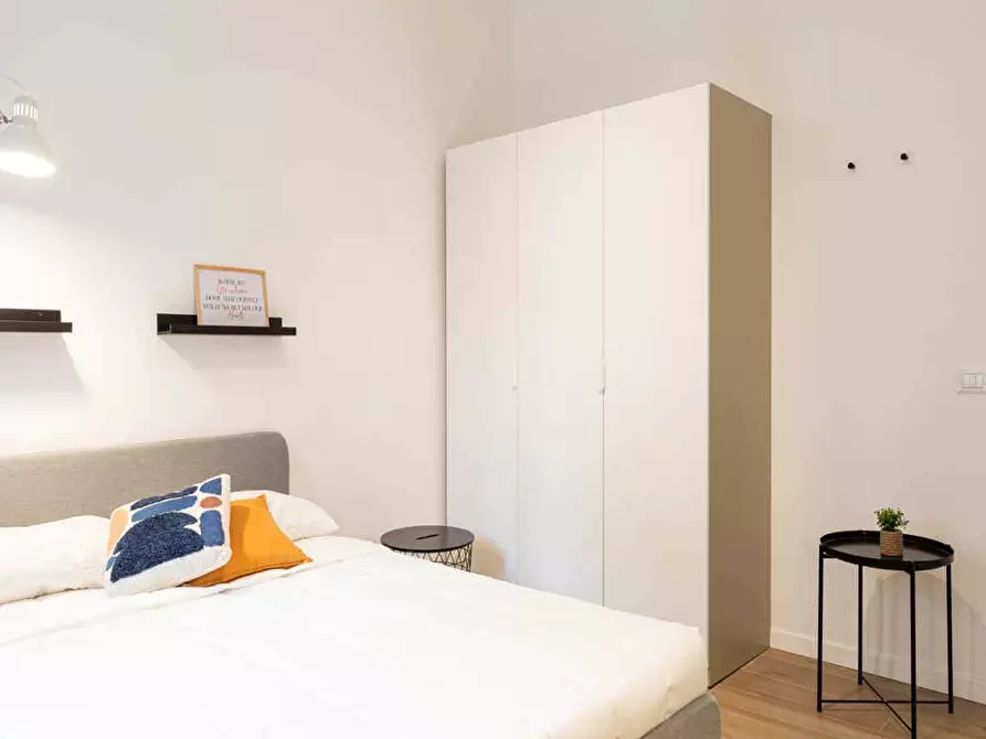 Immagine 3 di Camera in affitto  in Via Lorenteggio70 a Milano