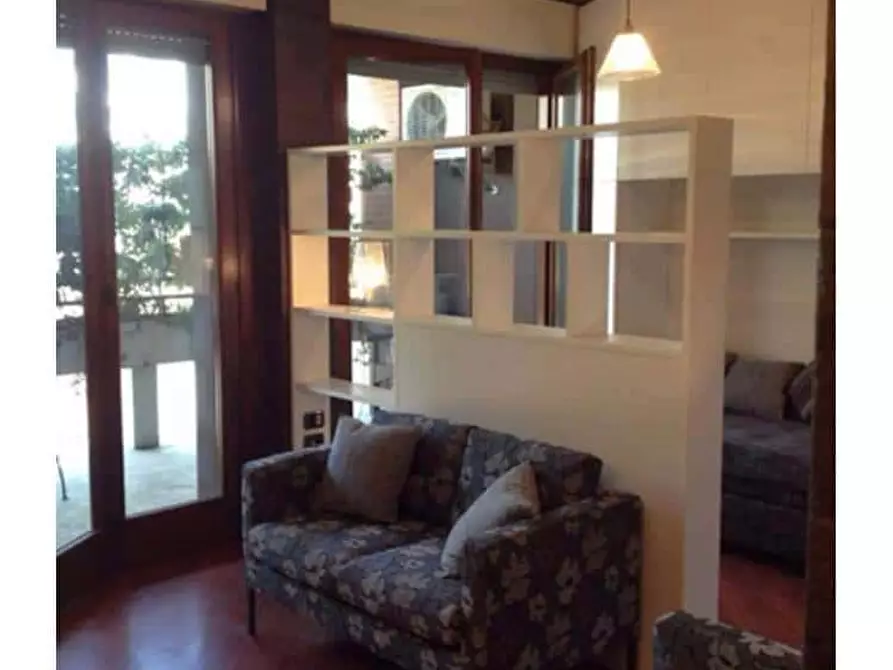 Immagine 13 di Appartamento in affitto  in Via Gaetano de Castillia8 a Milano