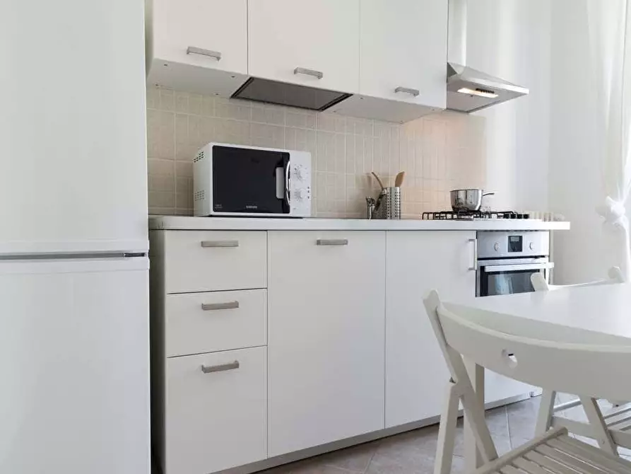 Immagine 56 di Camera in affitto  in Via dei Mandorli6 a Buccinasco