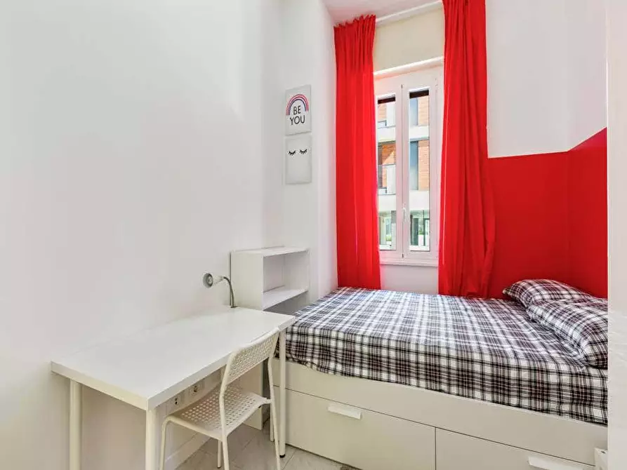 Immagine 2 di Camera in affitto  in Via Pantigliate6 a Milano