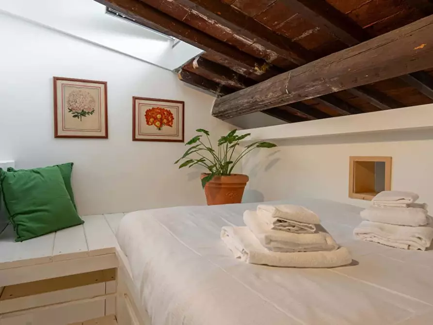 Immagine 17 di Appartamento in affitto  in Piazza di Santa Maria Novella18 a Firenze