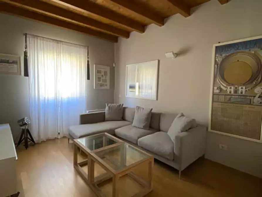 Immagine 1 di Appartamento in affitto  in Via Marghera37 a Milano