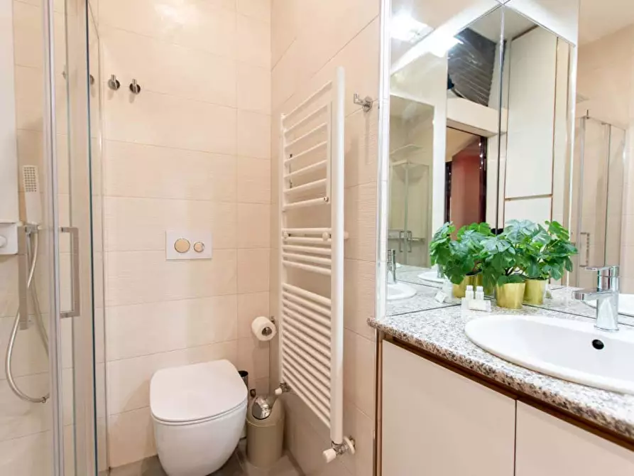 Immagine 14 di Appartamento in affitto  in Via Giovanni Battista Niccolini21 a Milano