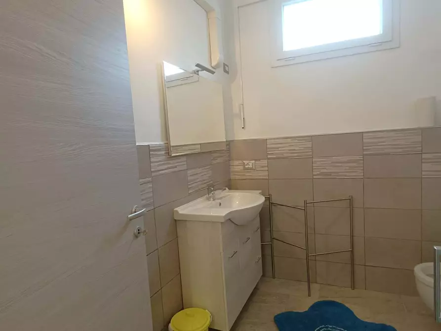 Immagine 23 di Camera in affitto  in Via Castellammare13 a Milano