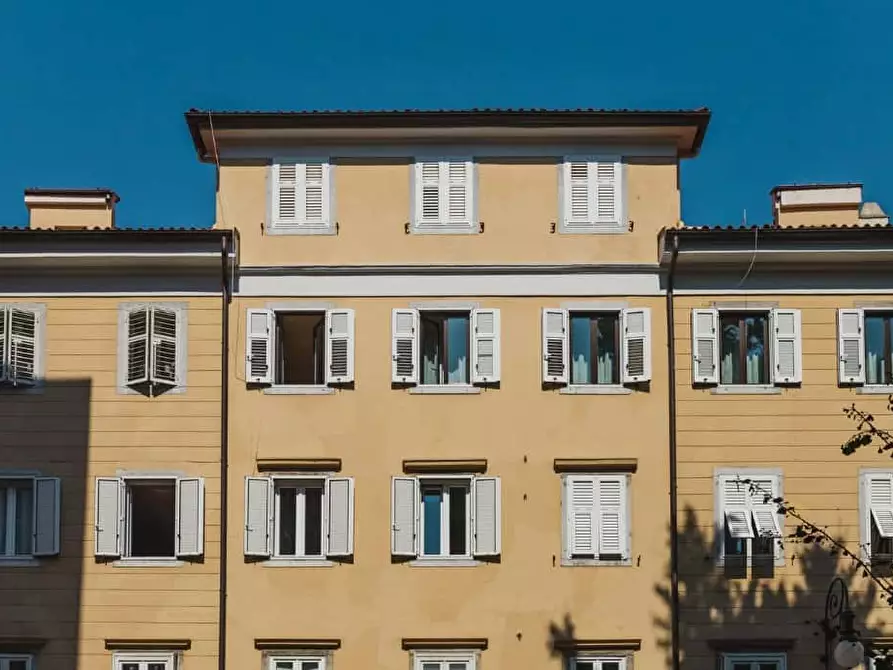 Immagine 38 di Appartamento in affitto  in Piazza Attilio Hortis7 a Trieste