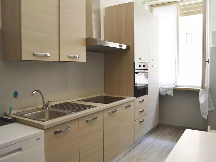 Immagine 5 di Camera in affitto  in Corso di Porta Romana116a a Milano