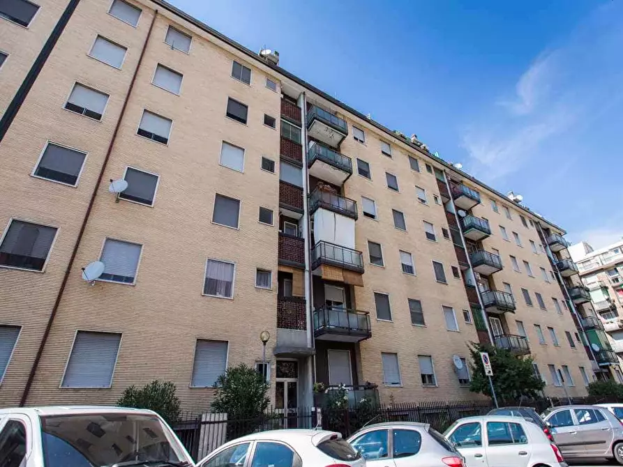 Immagine 26 di Camera in affitto  in Via Ginestre6 a Buccinasco