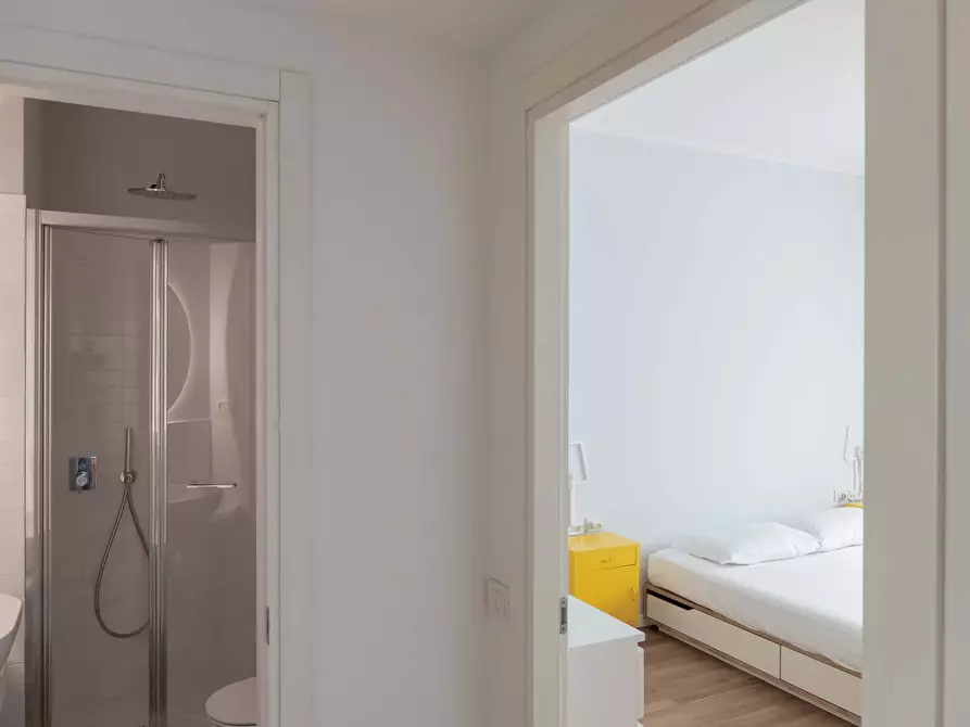 Immagine 17 di Appartamento in affitto  in Via Domodossola21 a Milano