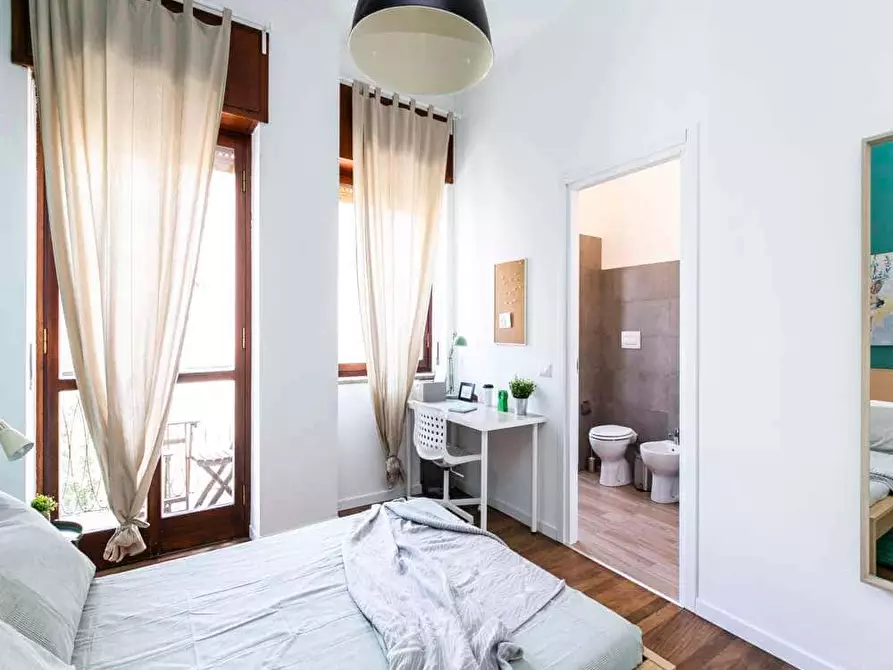 Immagine 5 di Camera in affitto  in Viale Beatrice D'Este4 a Milano