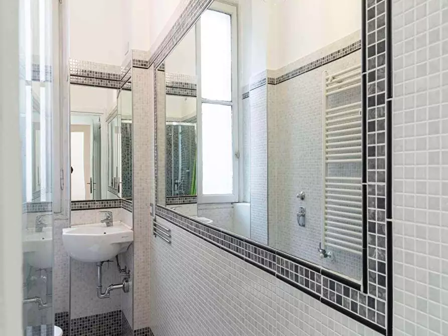 Immagine 15 di Camera in affitto  in Via Antonio Bazzini27 a Milano