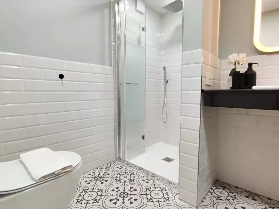 Immagine 100 di Appartamento in affitto  in Via Bellinzona55 a Como